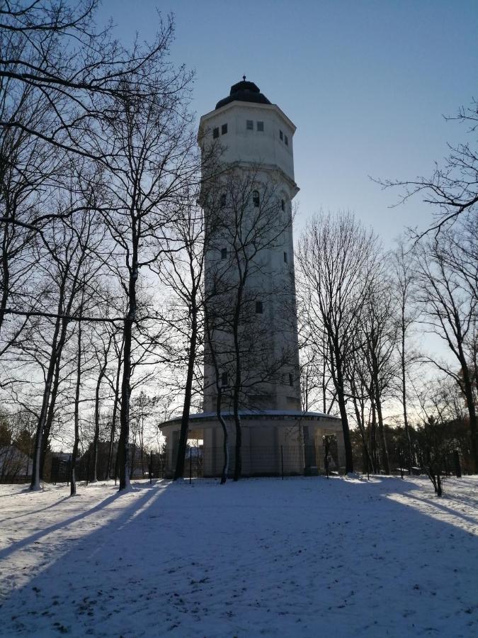 הוהן נוינדורף Ferienwohnung Am Wasserturm מראה חיצוני תמונה